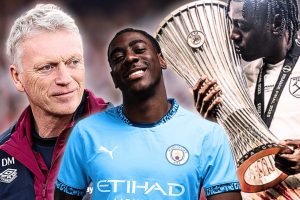 divin mubama with Moyes amidst Stoke loan